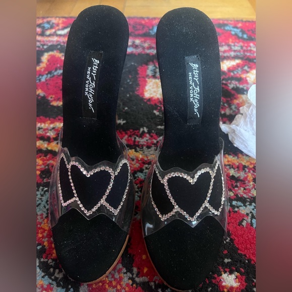 Betsey Johnson Shoes - Betsey Johnson Y2K slutty 5” heels